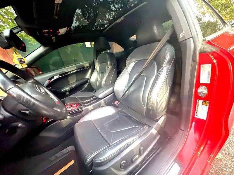 Audi A5 Coupe 2.0T quattro Tiptronic 2011