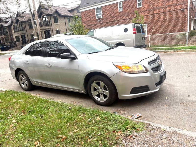Chevrolet Malibu LS 2013