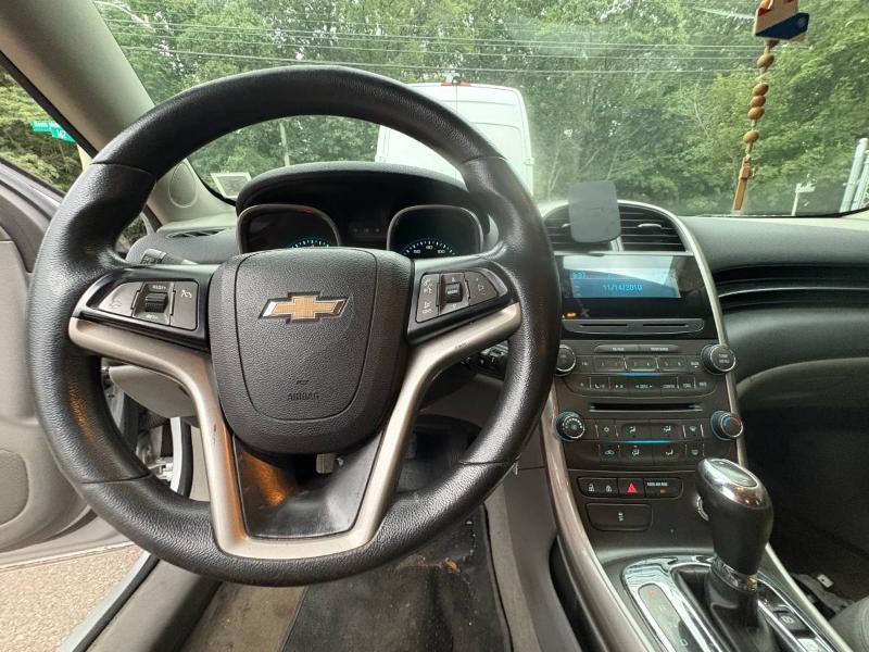 Chevrolet Malibu LS 2013