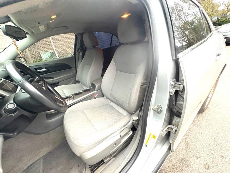 Chevrolet Malibu LS 2013