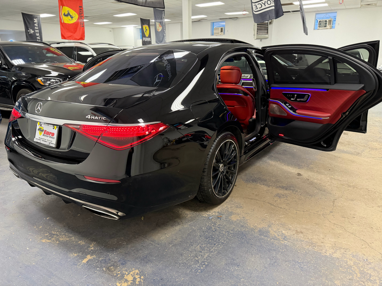 Mercedes-Benz S-Class S580 4MATIC 2023