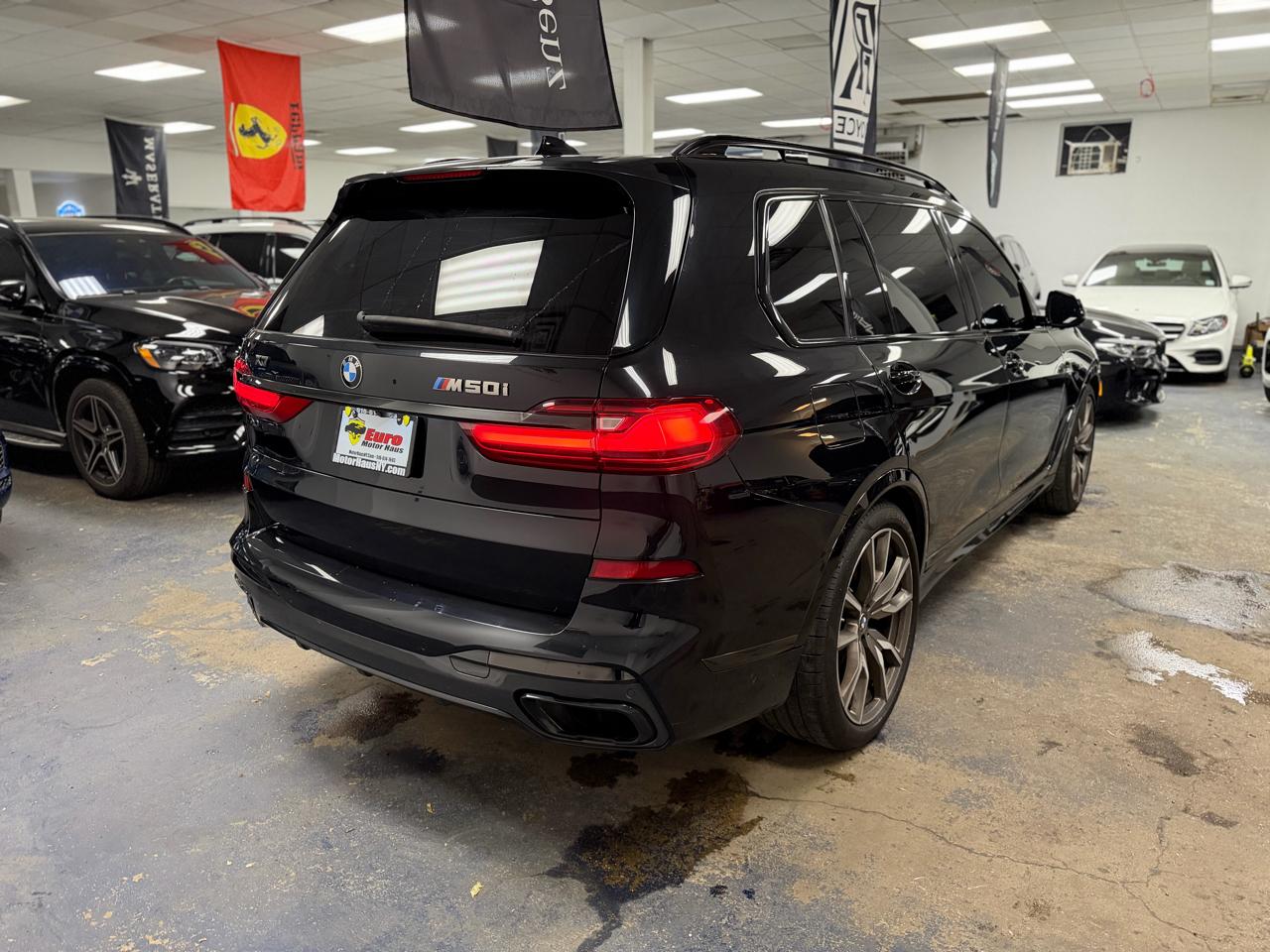BMW X7 M50i 2020