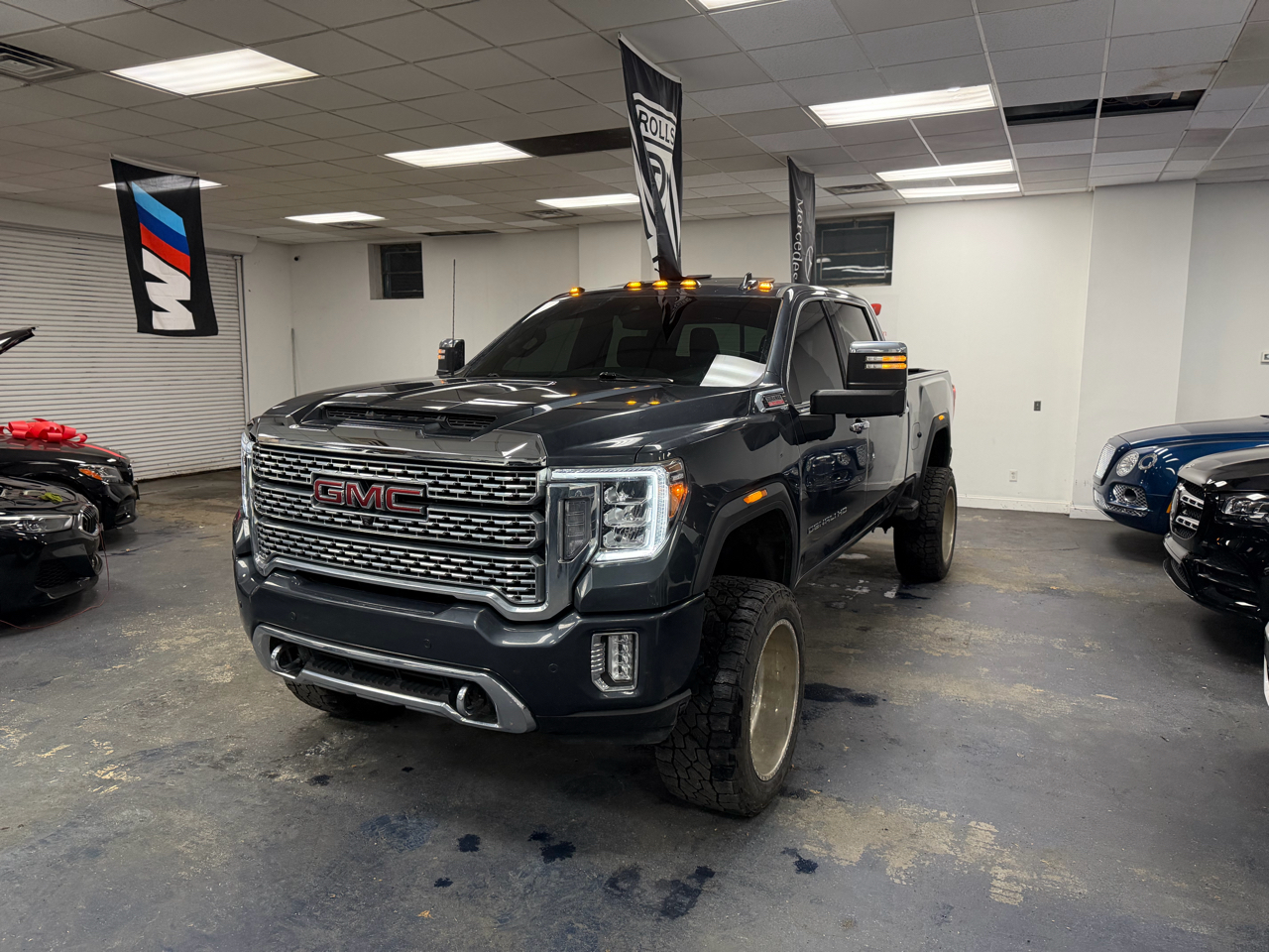 GMC Sierra 3500HD Denali Crew Cab Long Box 4WD 2022