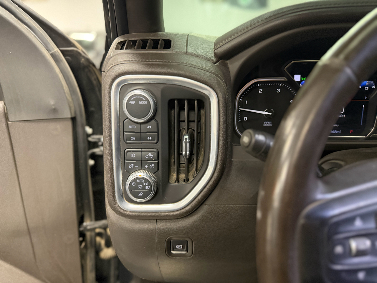 GMC Sierra 3500HD Denali Crew Cab Long Box 4WD 2022