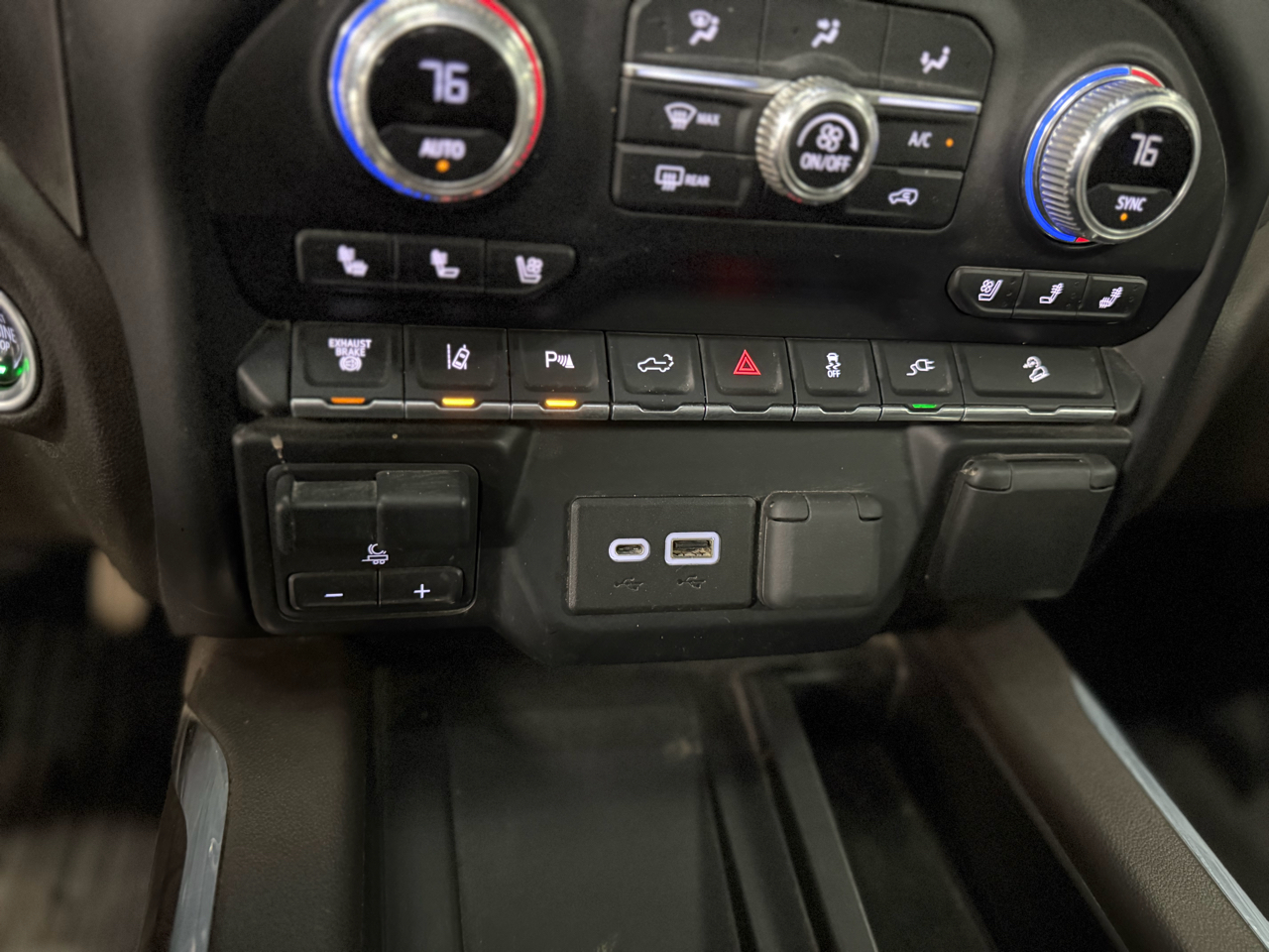 GMC Sierra 3500HD Denali Crew Cab Long Box 4WD 2022