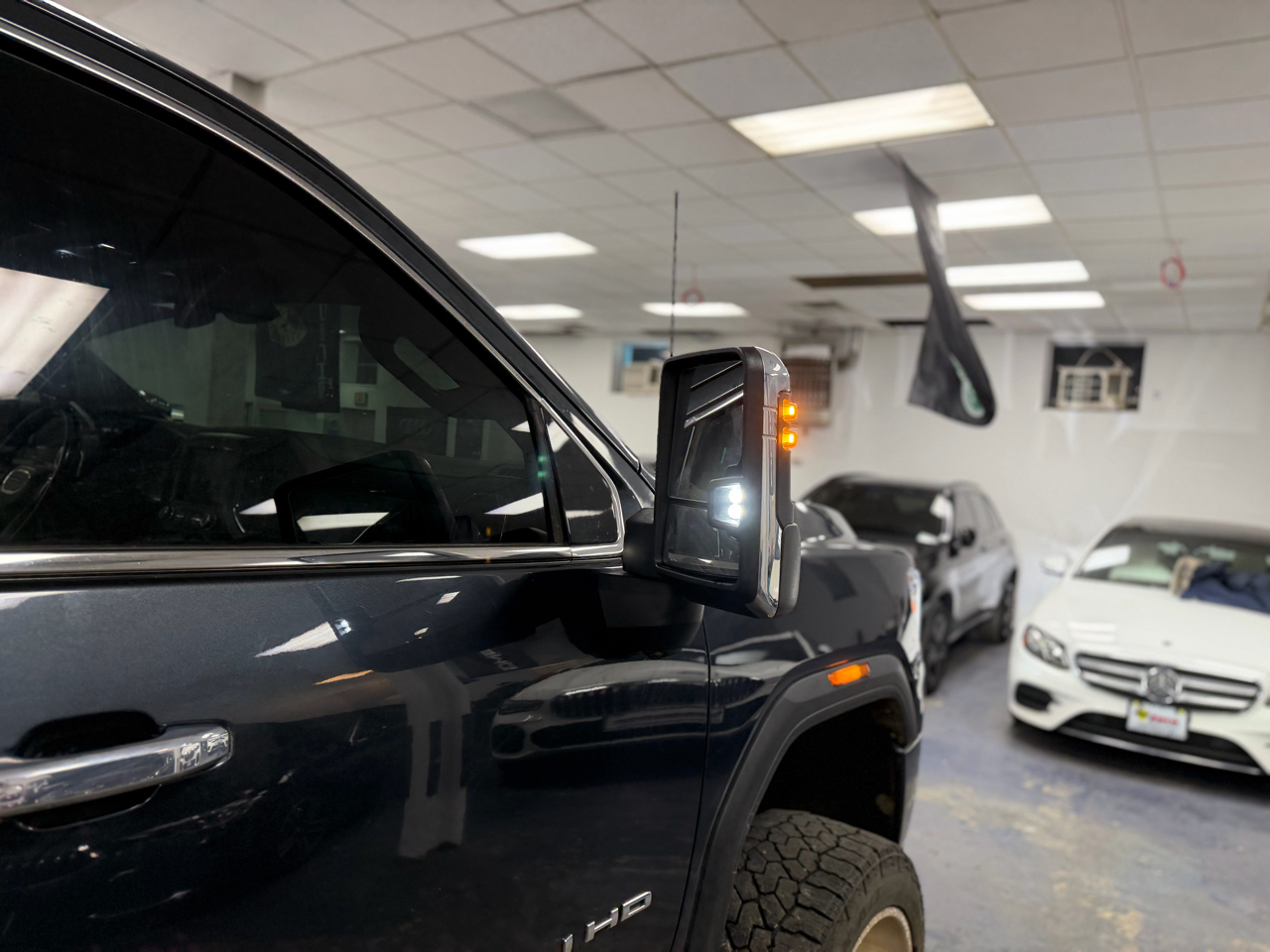 GMC Sierra 3500HD Denali Crew Cab Long Box 4WD 2022