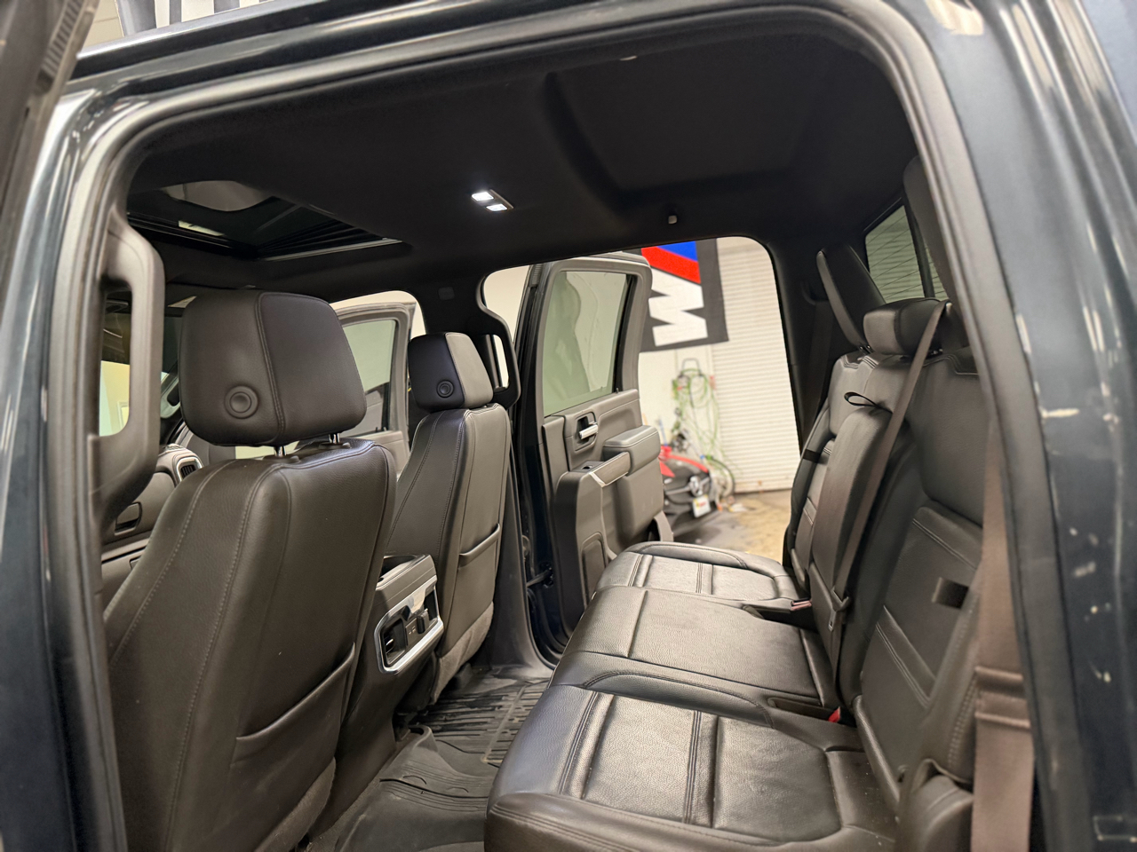 GMC Sierra 3500HD Denali Crew Cab Long Box 4WD 2022