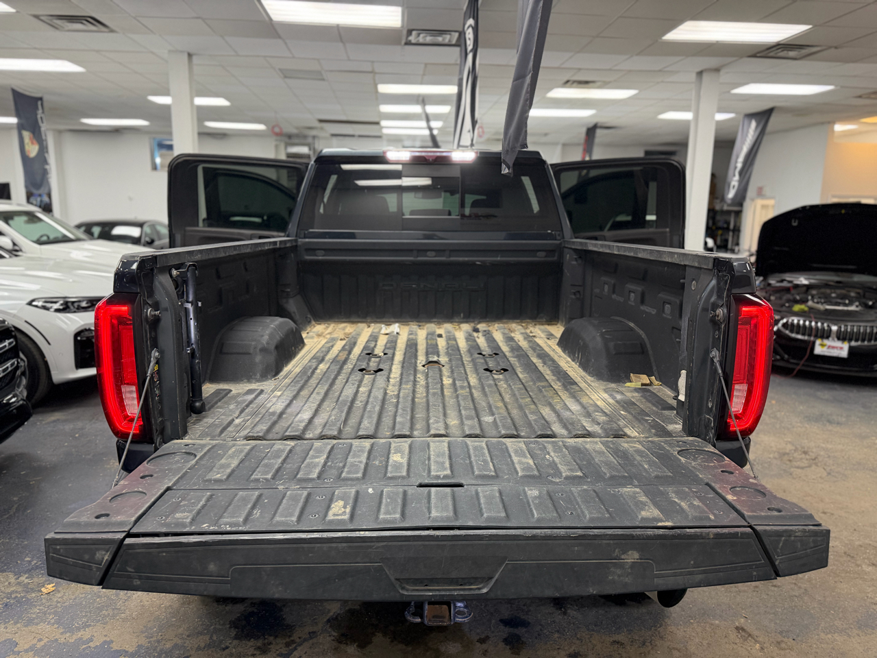 GMC Sierra 3500HD Denali Crew Cab Long Box 4WD 2022