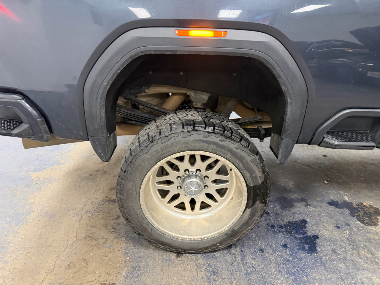 GMC Sierra 3500HD Denali Crew Cab Long Box 4WD 2022