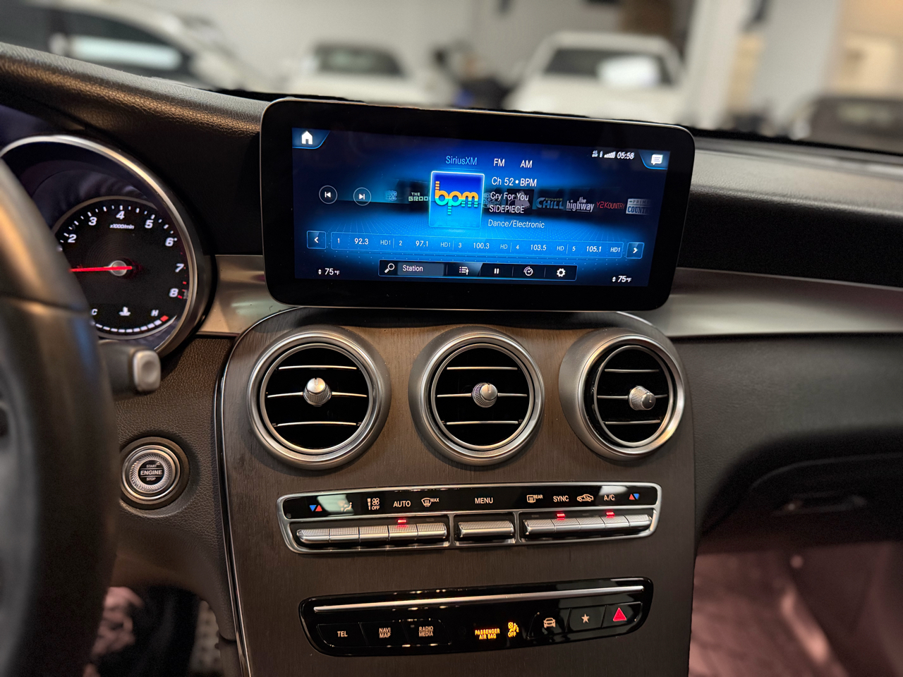 Mercedes-Benz GLC-Class GLC300 4MATIC 2021