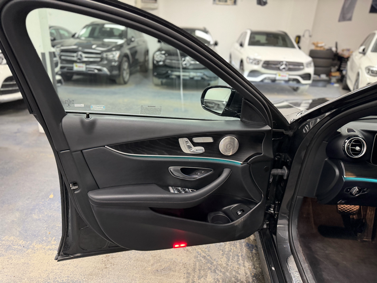 Mercedes-Benz E-Class E350 Sedan 4MATIC 2023