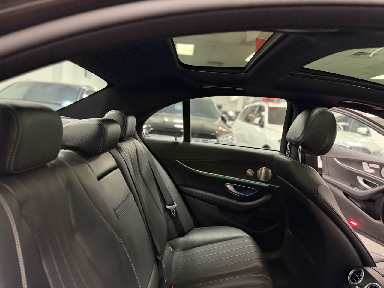 Mercedes-Benz E-Class E350 Sedan 4MATIC 2023