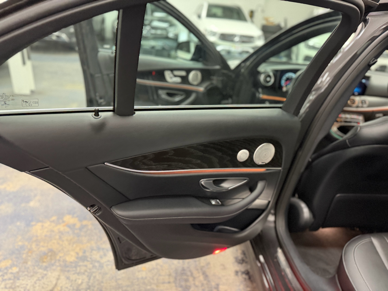 Mercedes-Benz E-Class E350 Sedan 4MATIC 2023