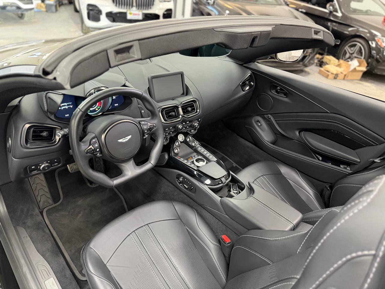 Aston Martin Vantage Roadster 2023