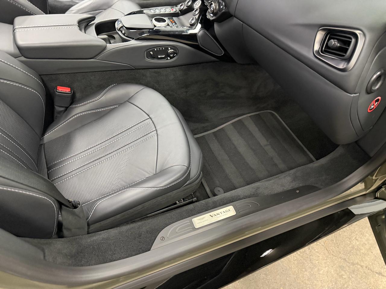 Aston Martin Vantage Roadster 2023