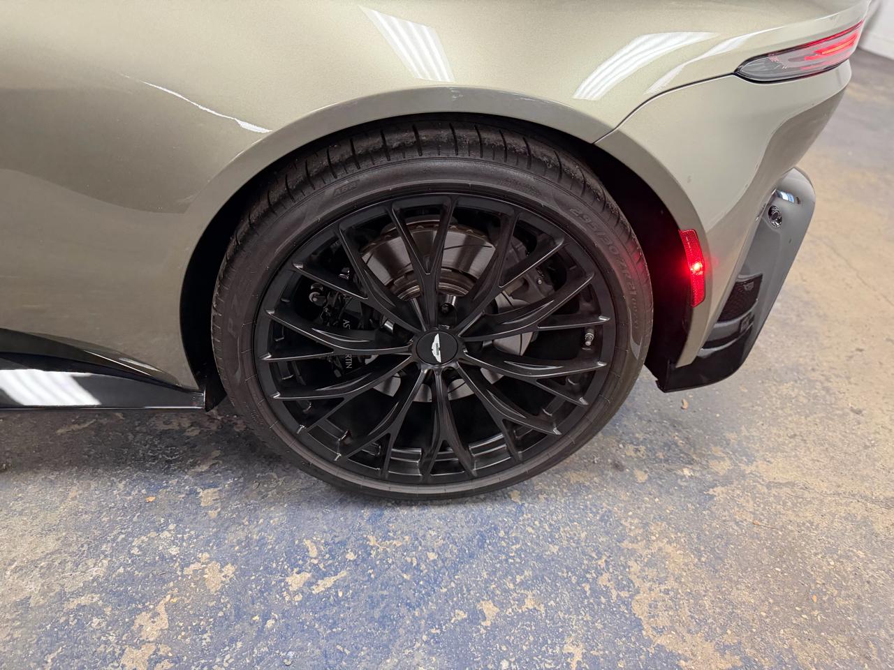 Aston Martin Vantage Roadster 2023