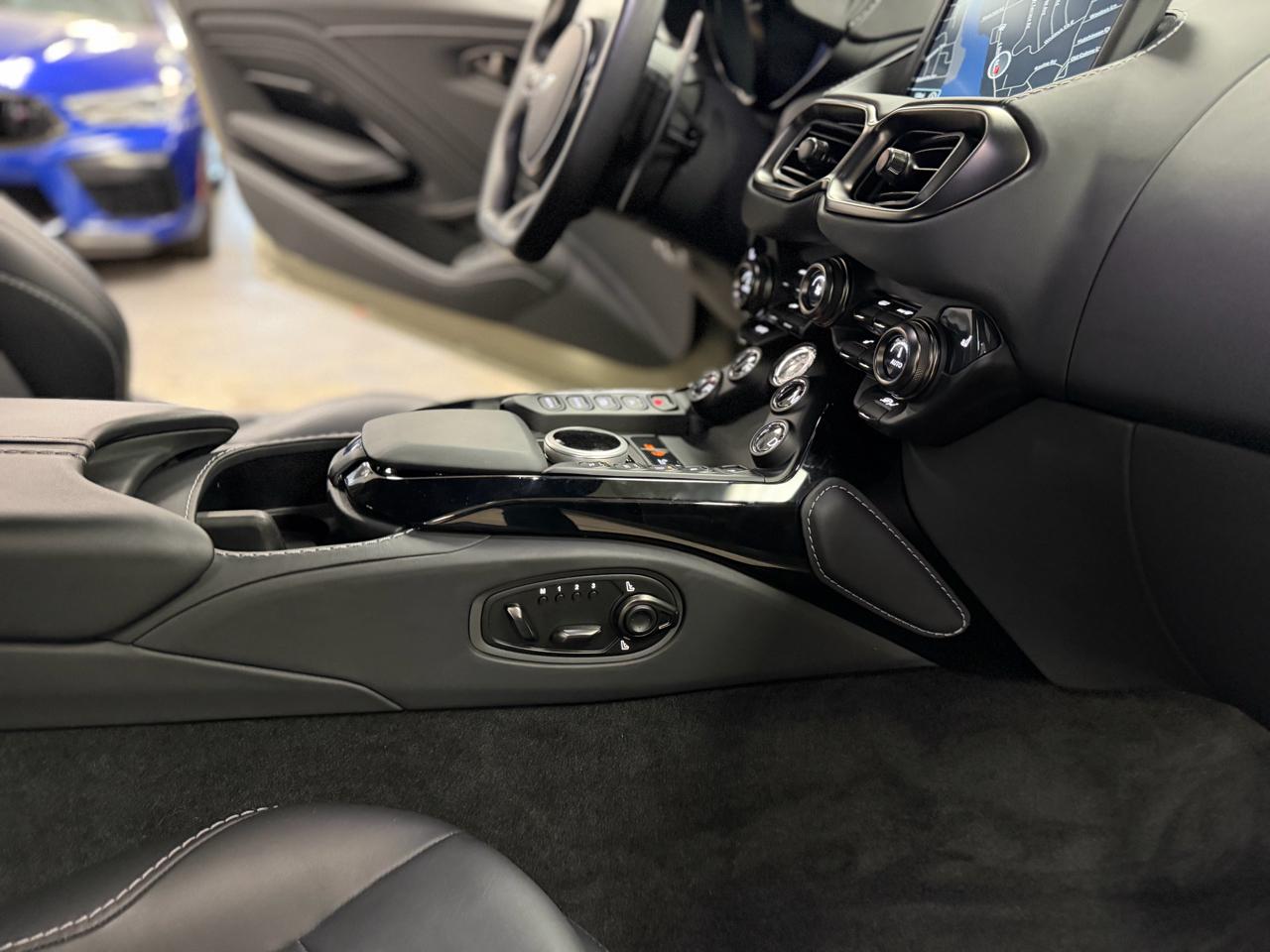 Aston Martin Vantage Roadster 2023