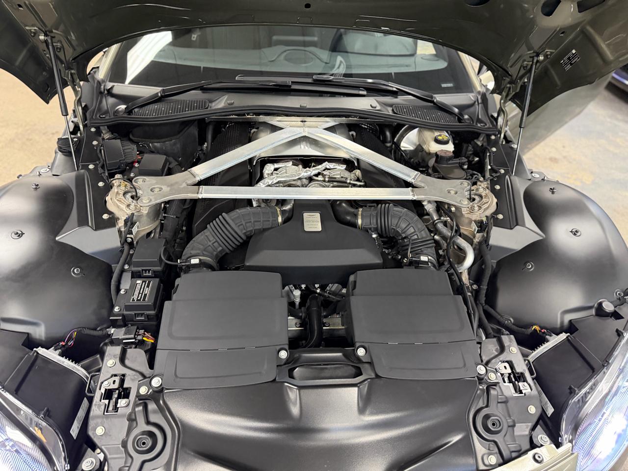 Aston Martin Vantage Roadster 2023