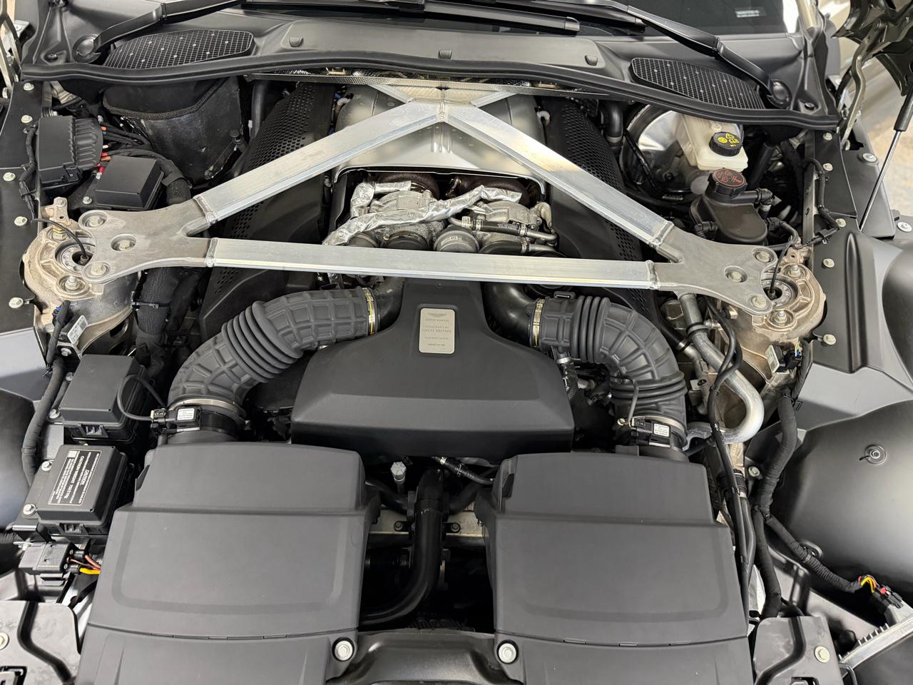 Aston Martin Vantage Roadster 2023