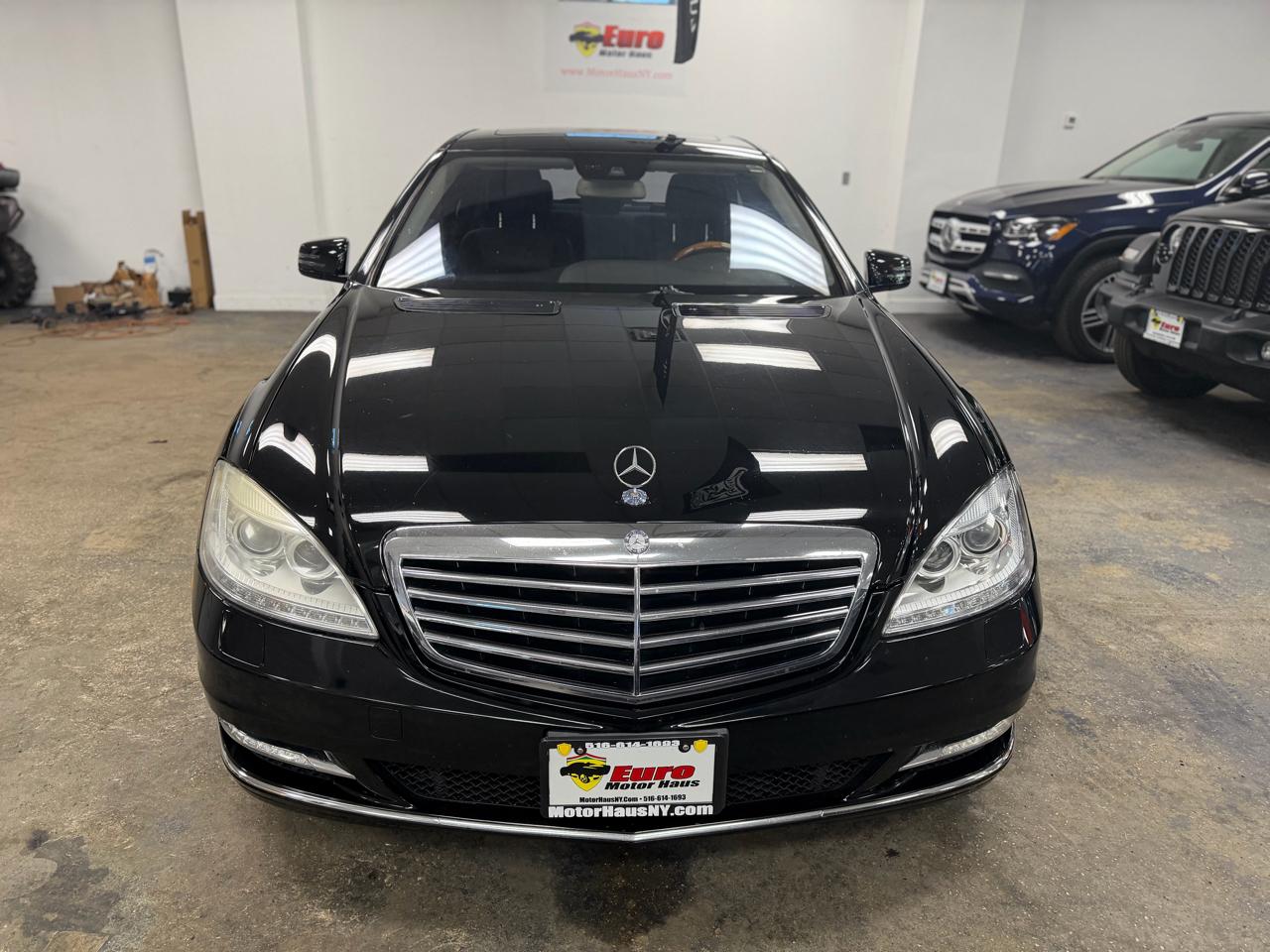 Mercedes-Benz S-Class S550 4-MATIC 2010