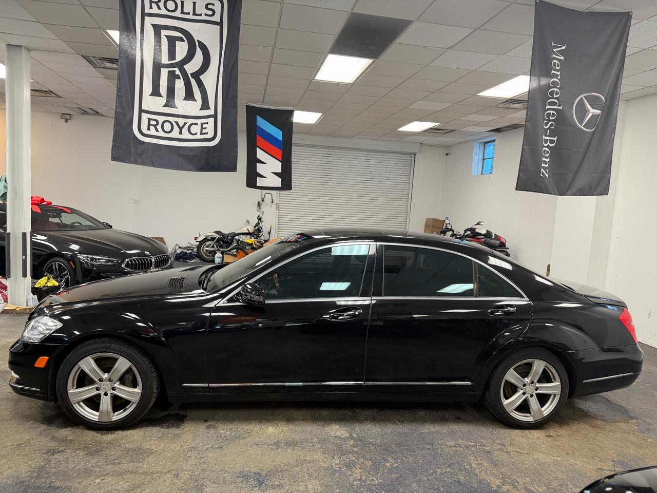 Mercedes-Benz S-Class S550 4-MATIC 2010