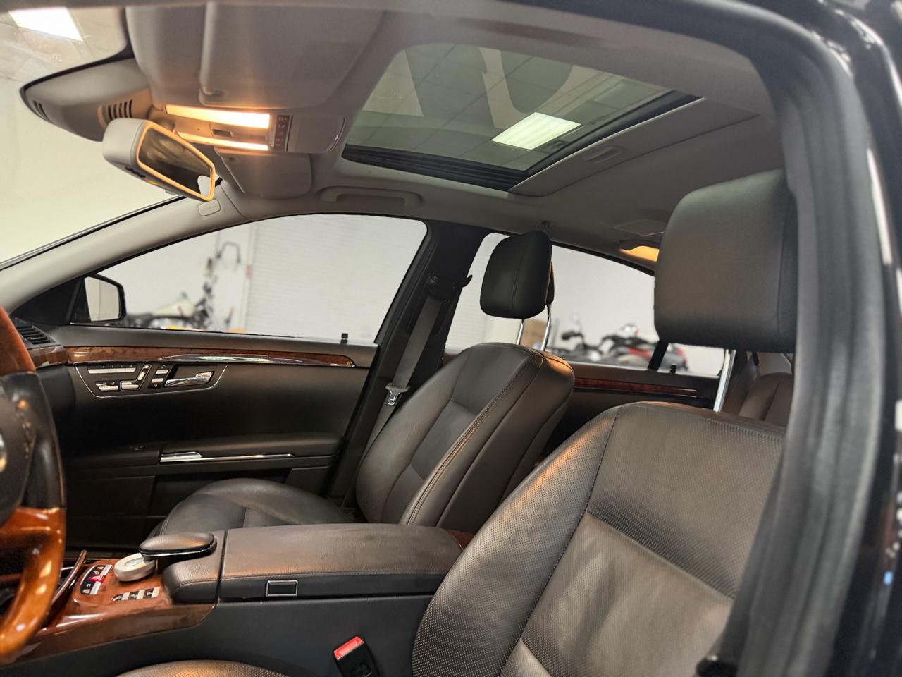 Mercedes-Benz S-Class S550 4-MATIC 2010