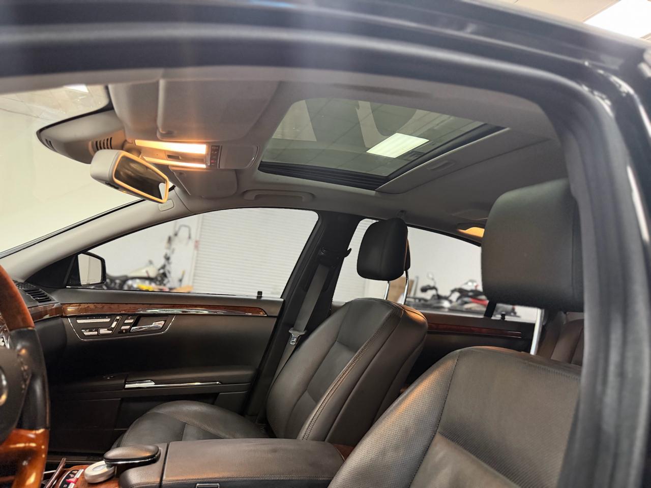 Mercedes-Benz S-Class S550 4-MATIC 2010