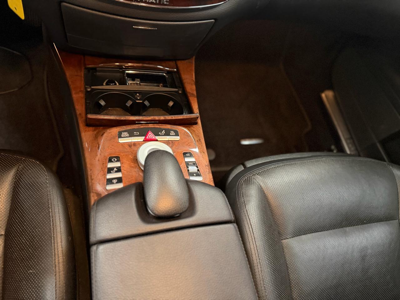 Mercedes-Benz S-Class S550 4-MATIC 2010