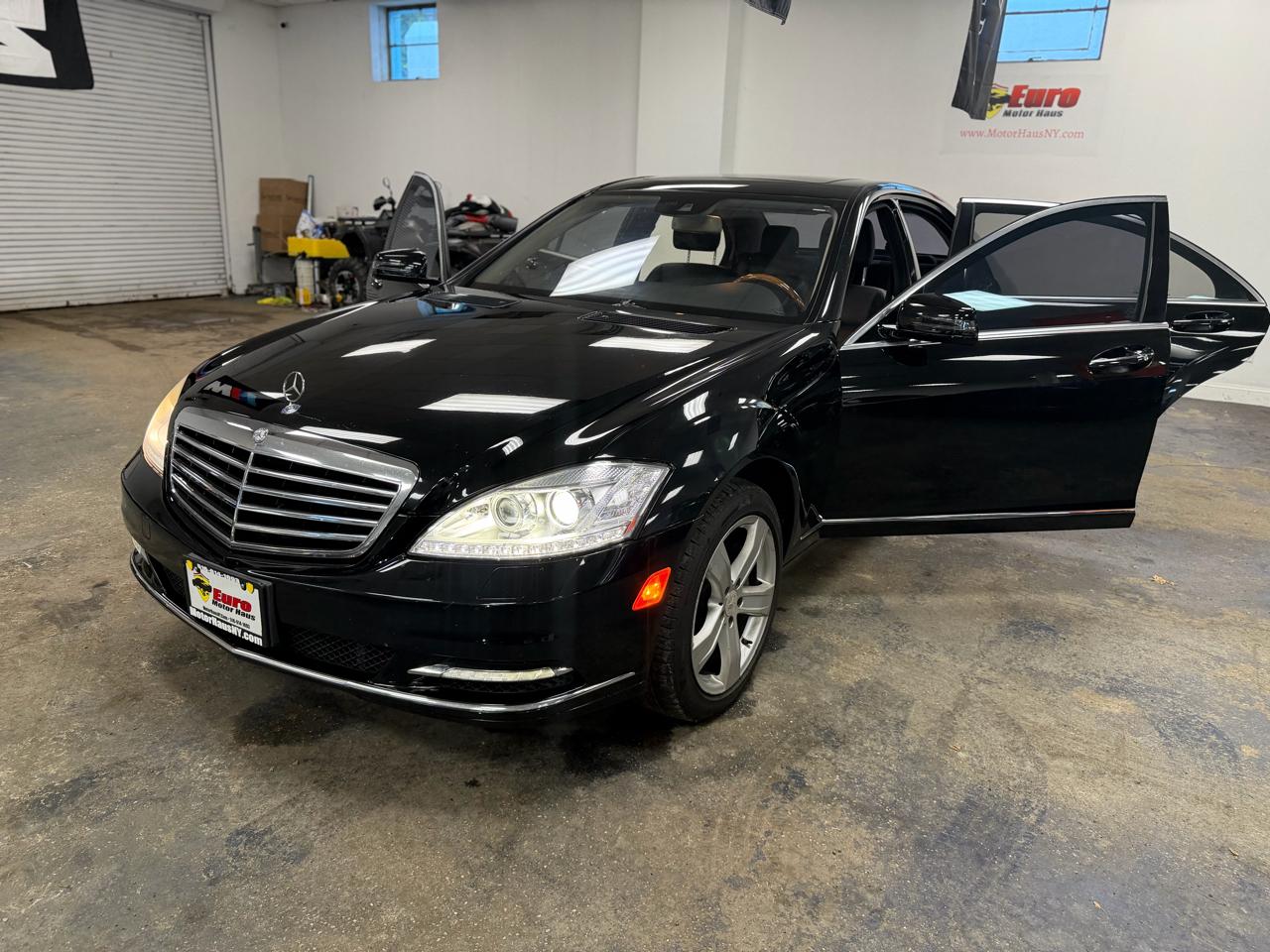Mercedes-Benz S-Class S550 4-MATIC 2010