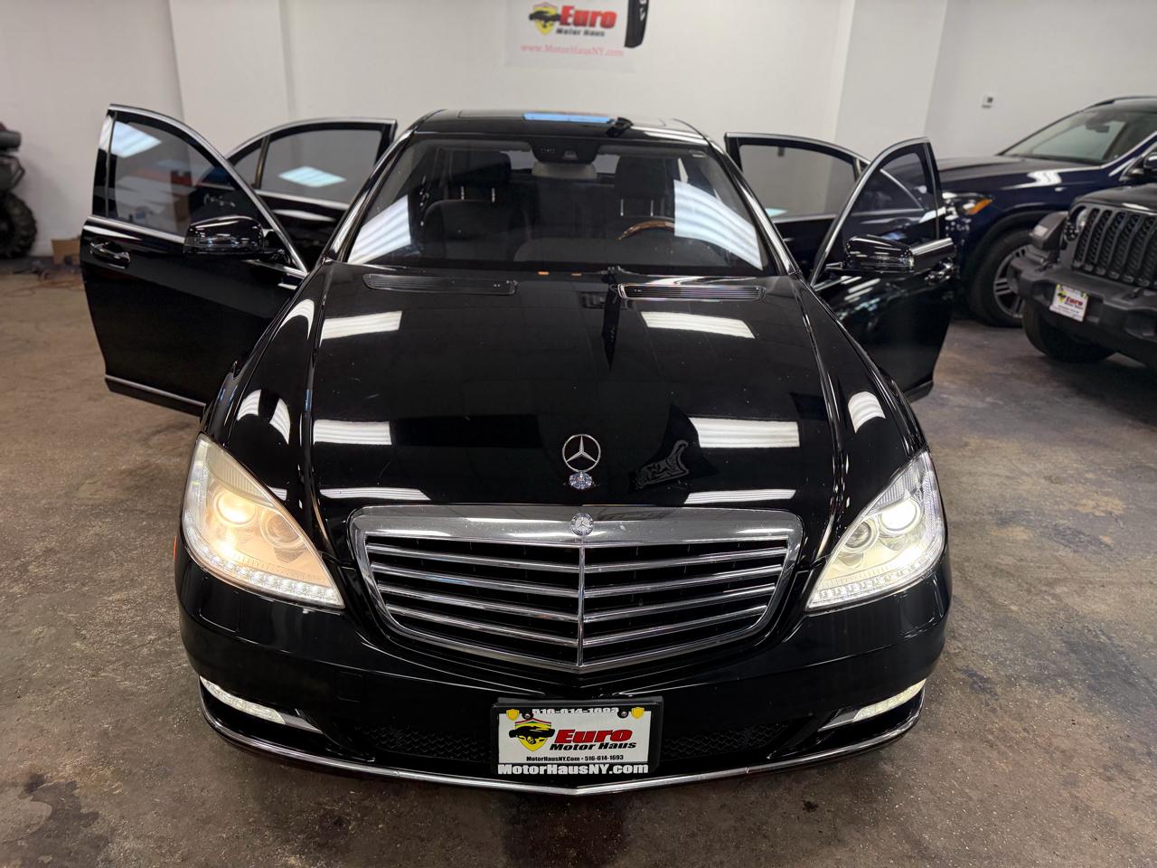 Mercedes-Benz S-Class S550 4-MATIC 2010