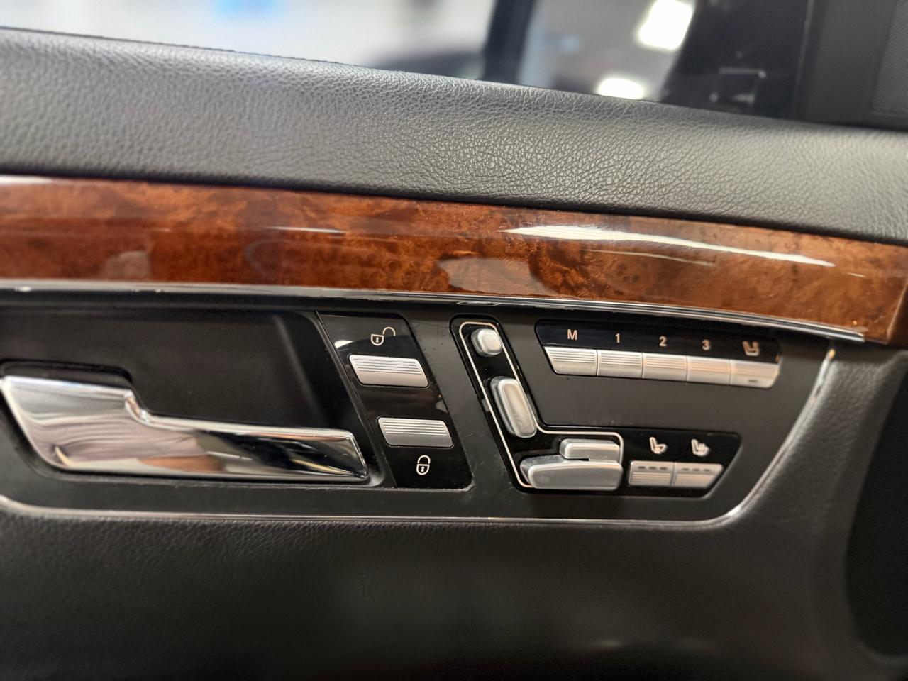 Mercedes-Benz S-Class S550 4-MATIC 2010