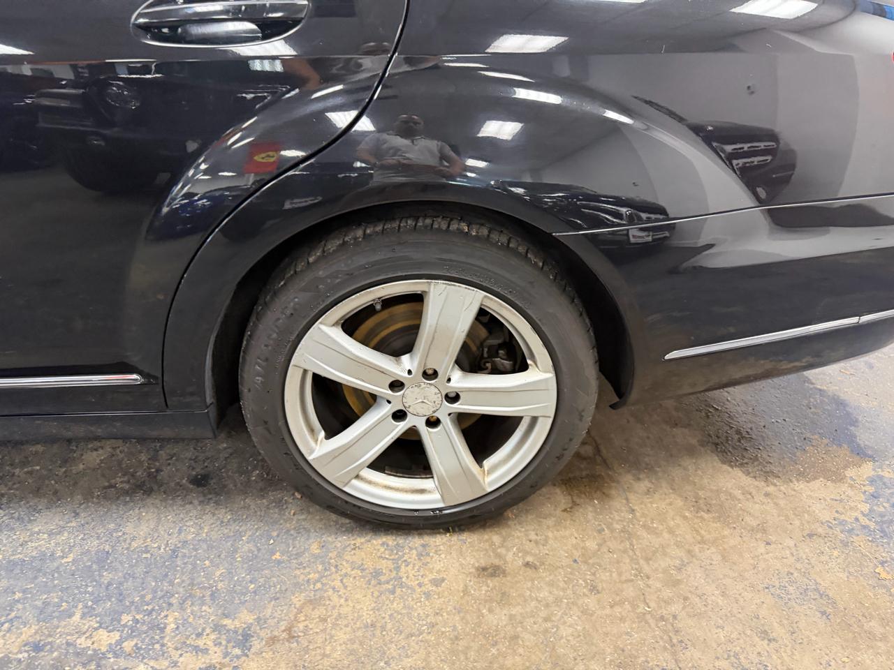 Mercedes-Benz S-Class S550 4-MATIC 2010