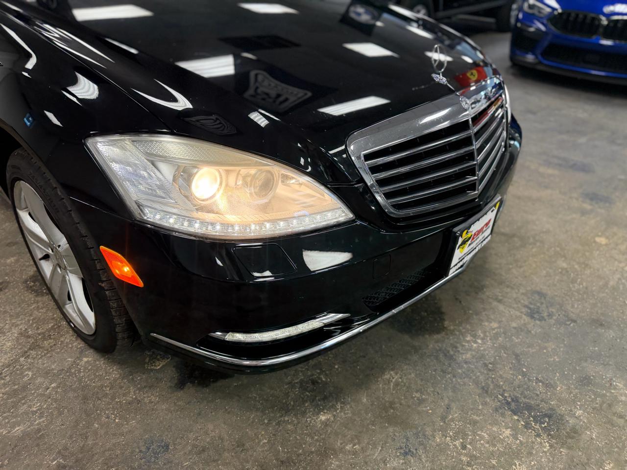 Mercedes-Benz S-Class S550 4-MATIC 2010
