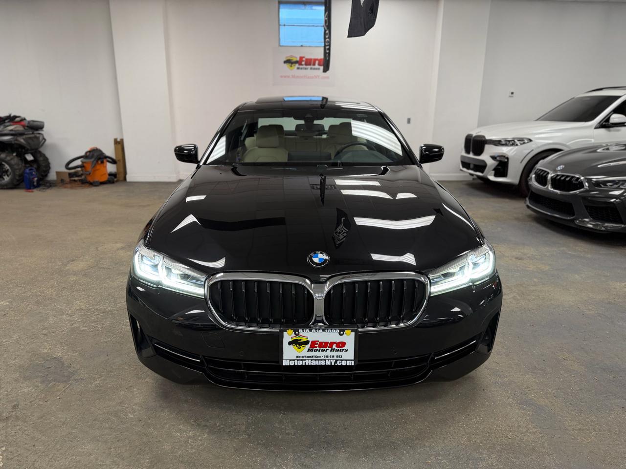 BMW 5-Series 530i xDrive 2022