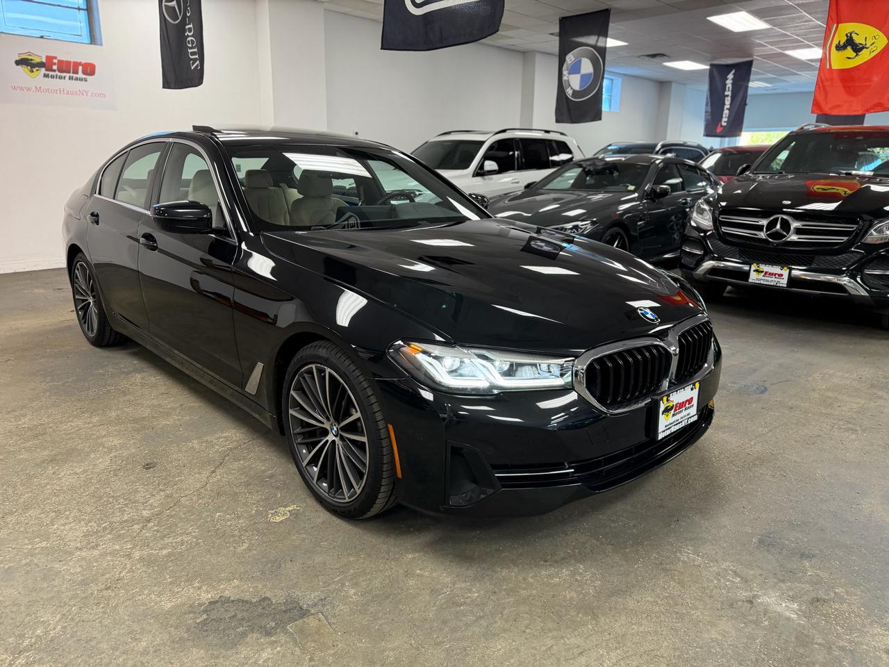 BMW 5-Series 530i xDrive 2022