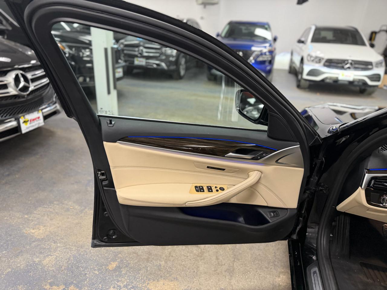 BMW 5-Series 530i xDrive 2022
