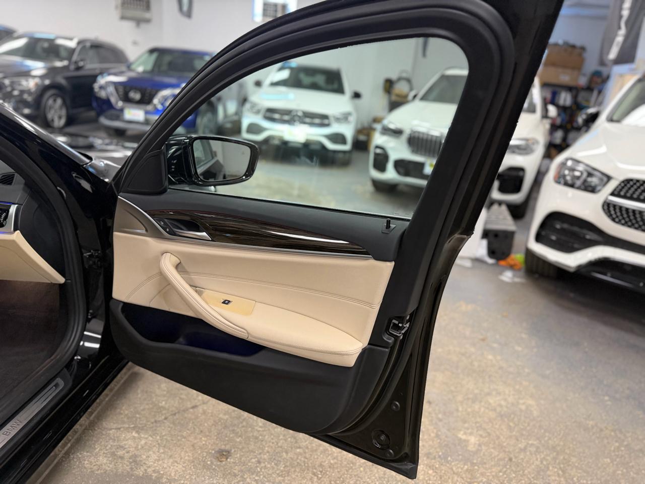 BMW 5-Series 530i xDrive 2022