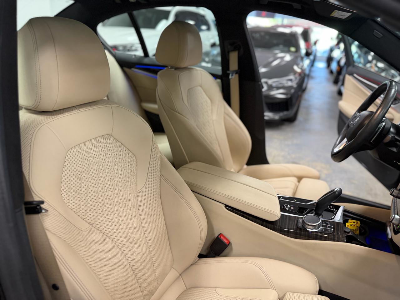 BMW 5-Series 530i xDrive 2022