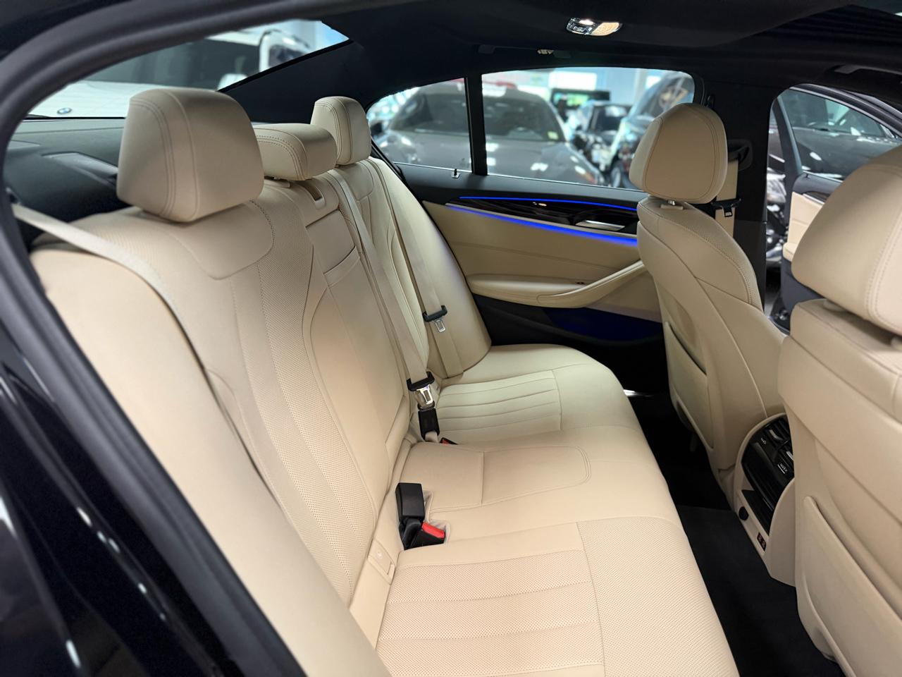 BMW 5-Series 530i xDrive 2022