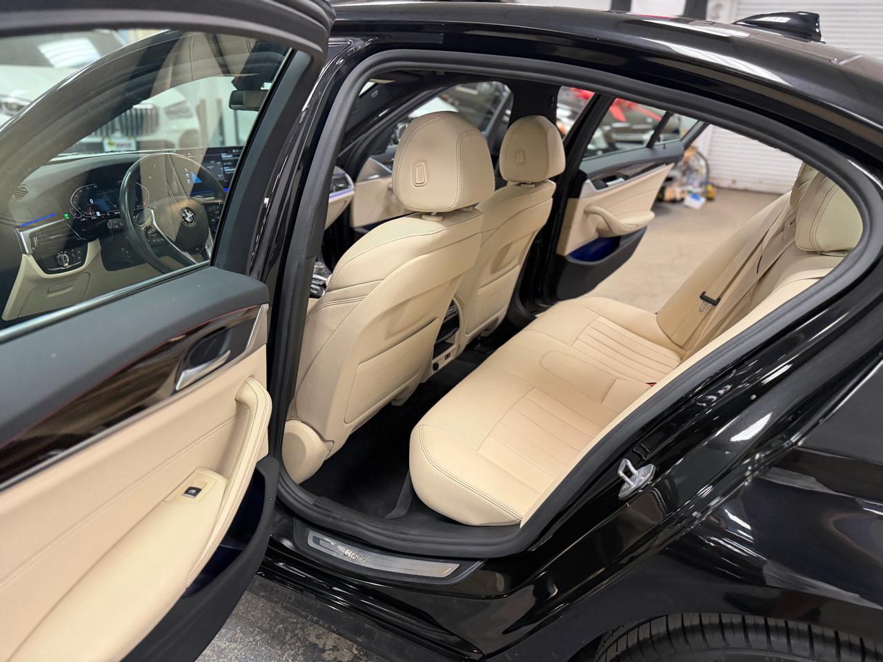 BMW 5-Series 530i xDrive 2022