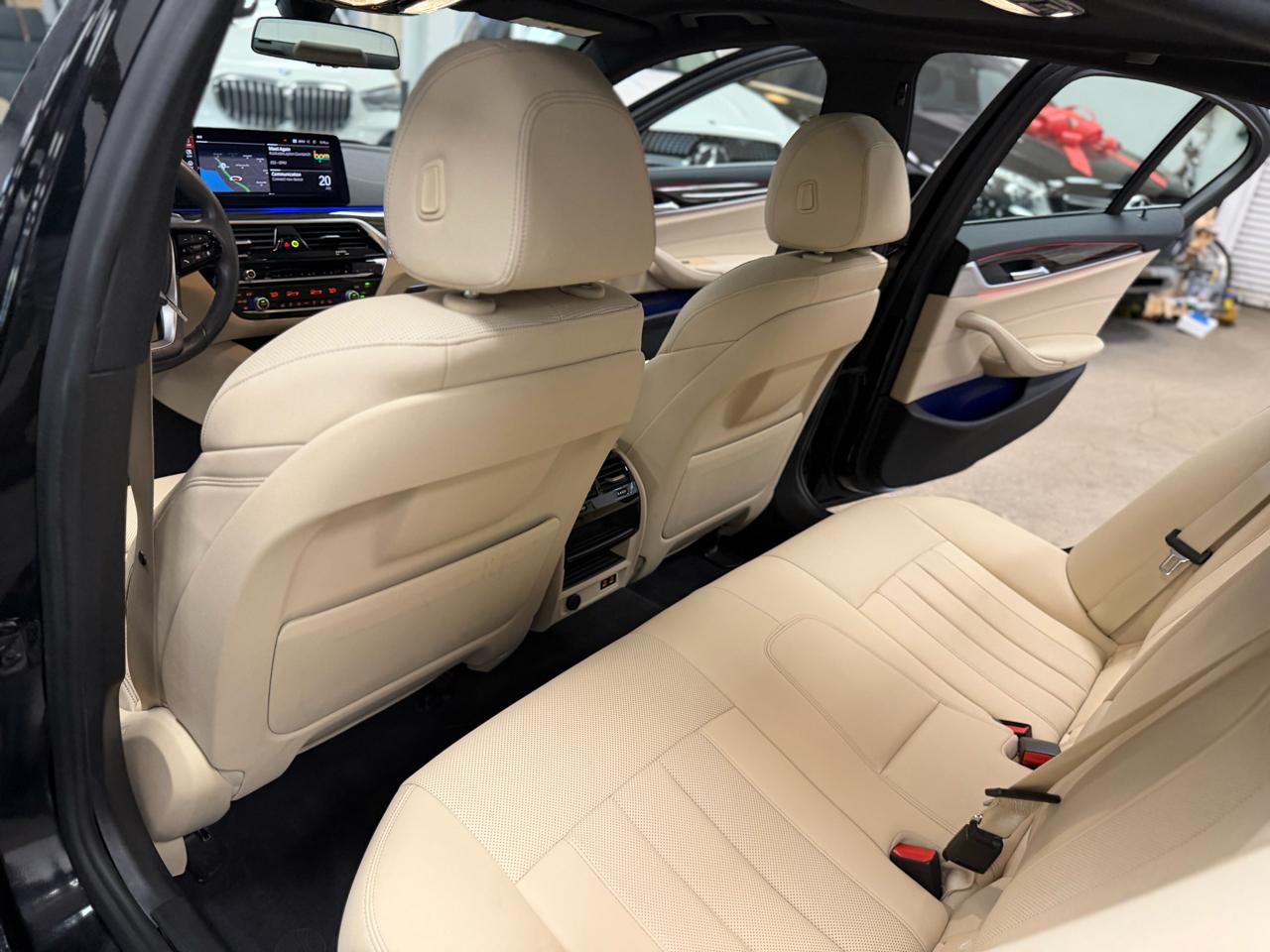 BMW 5-Series 530i xDrive 2022