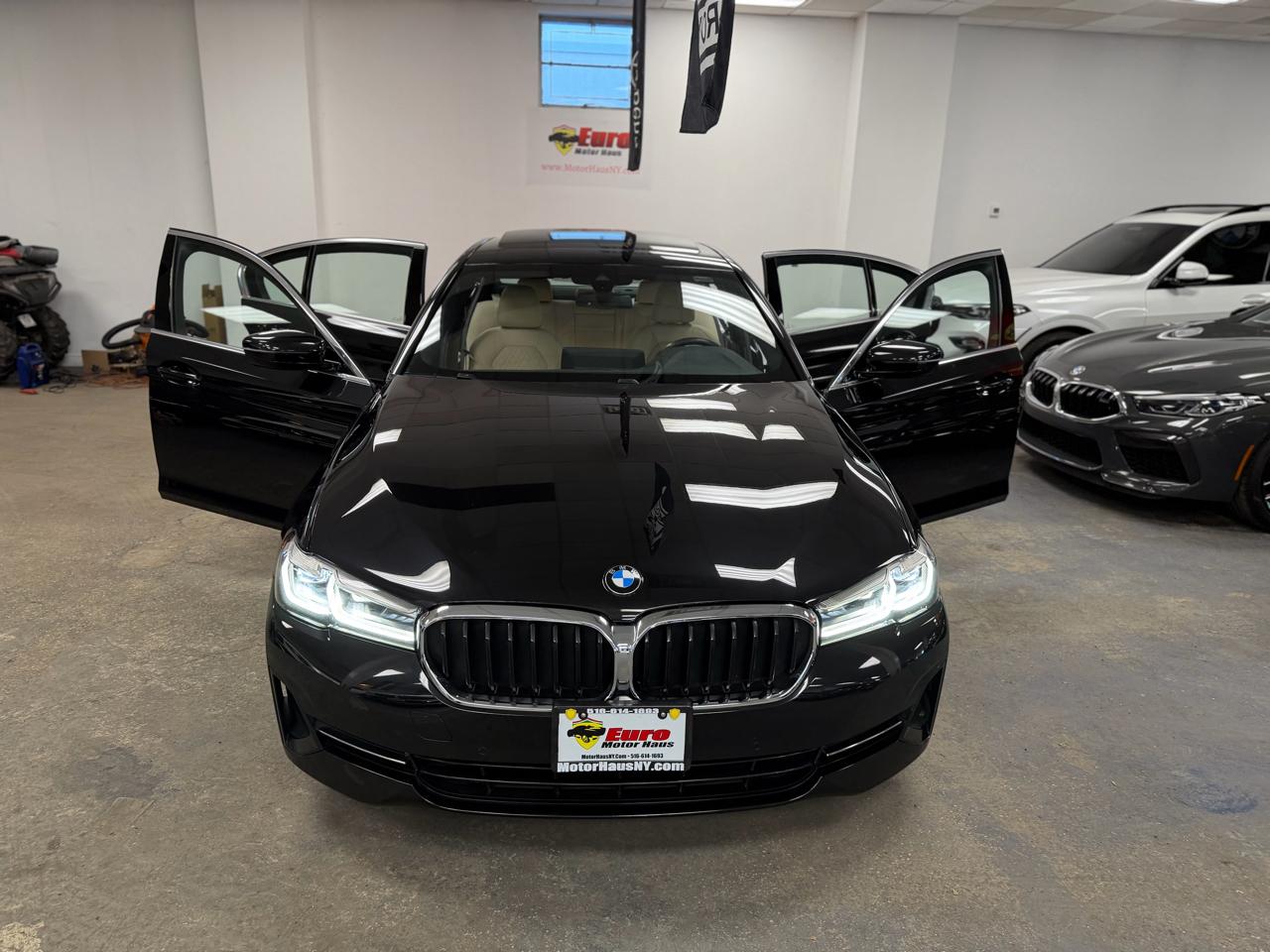 BMW 5-Series 530i xDrive 2022