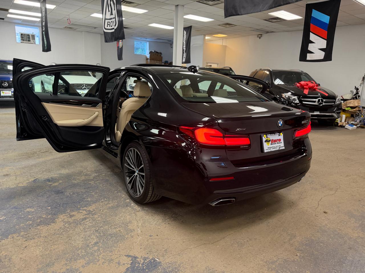 BMW 5-Series 530i xDrive 2022