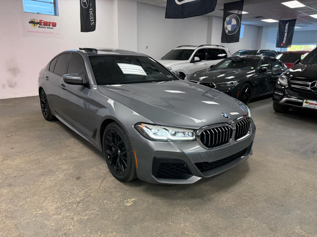 BMW 5-Series 540i xDrive 2023