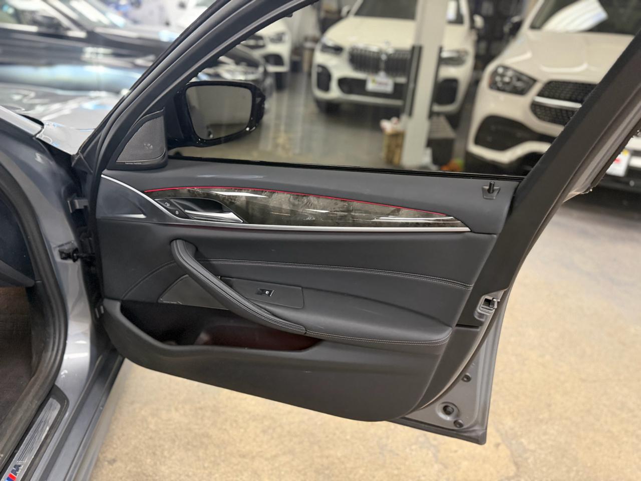 BMW 5-Series 540i xDrive 2023