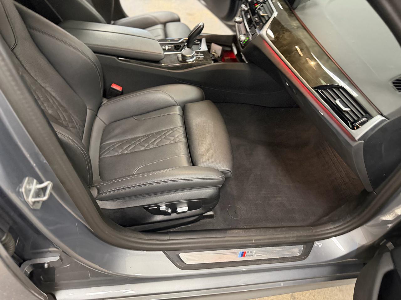 BMW 5-Series 540i xDrive 2023