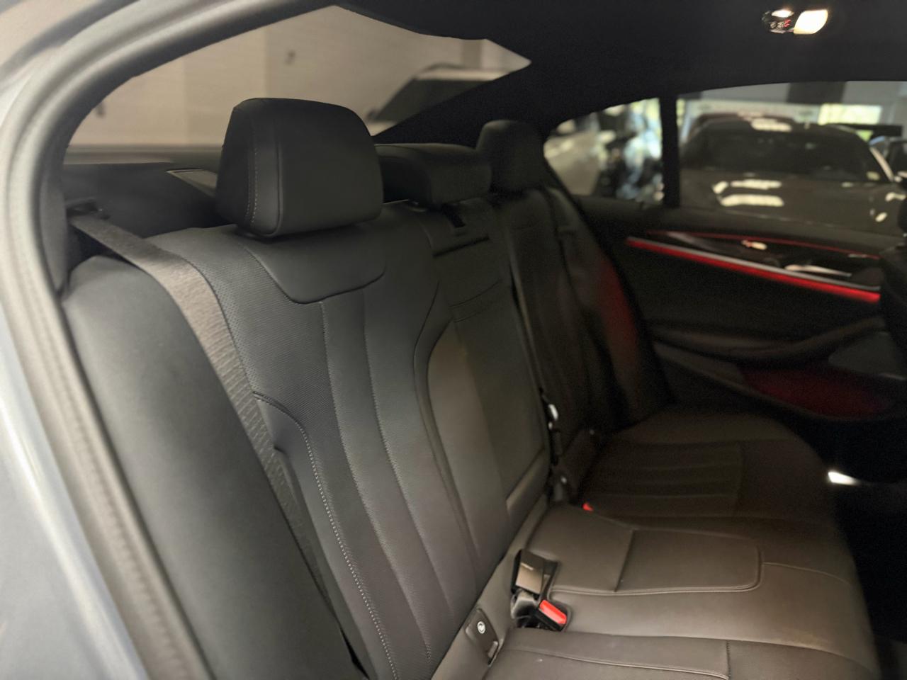 BMW 5-Series 540i xDrive 2023