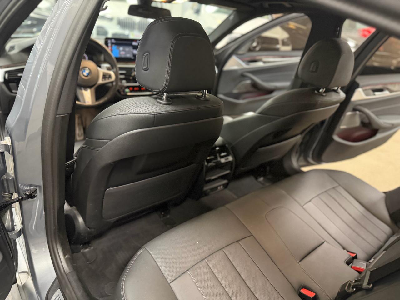 BMW 5-Series 540i xDrive 2023