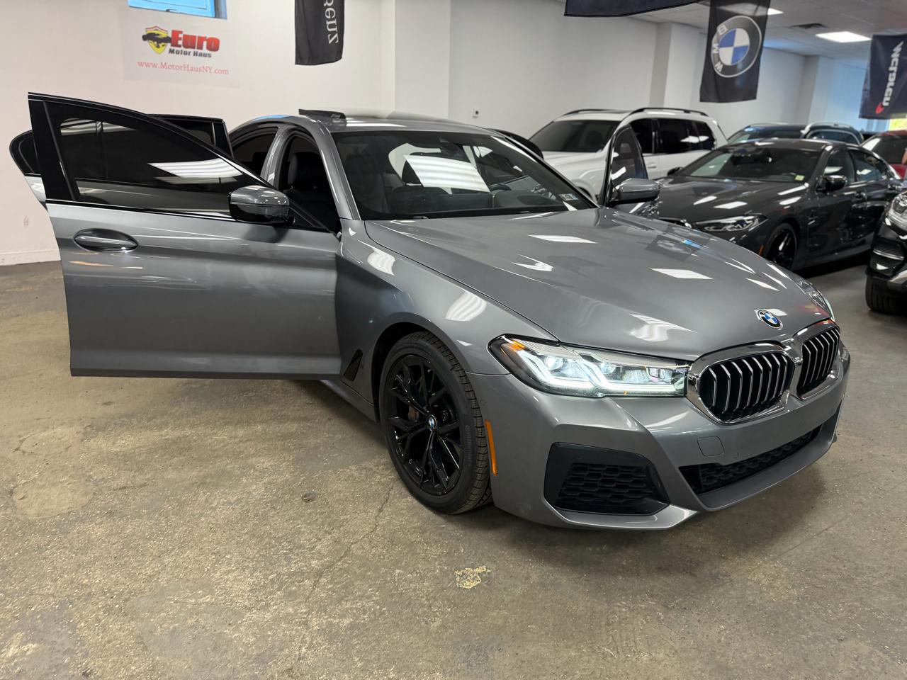 BMW 5-Series 540i xDrive 2023