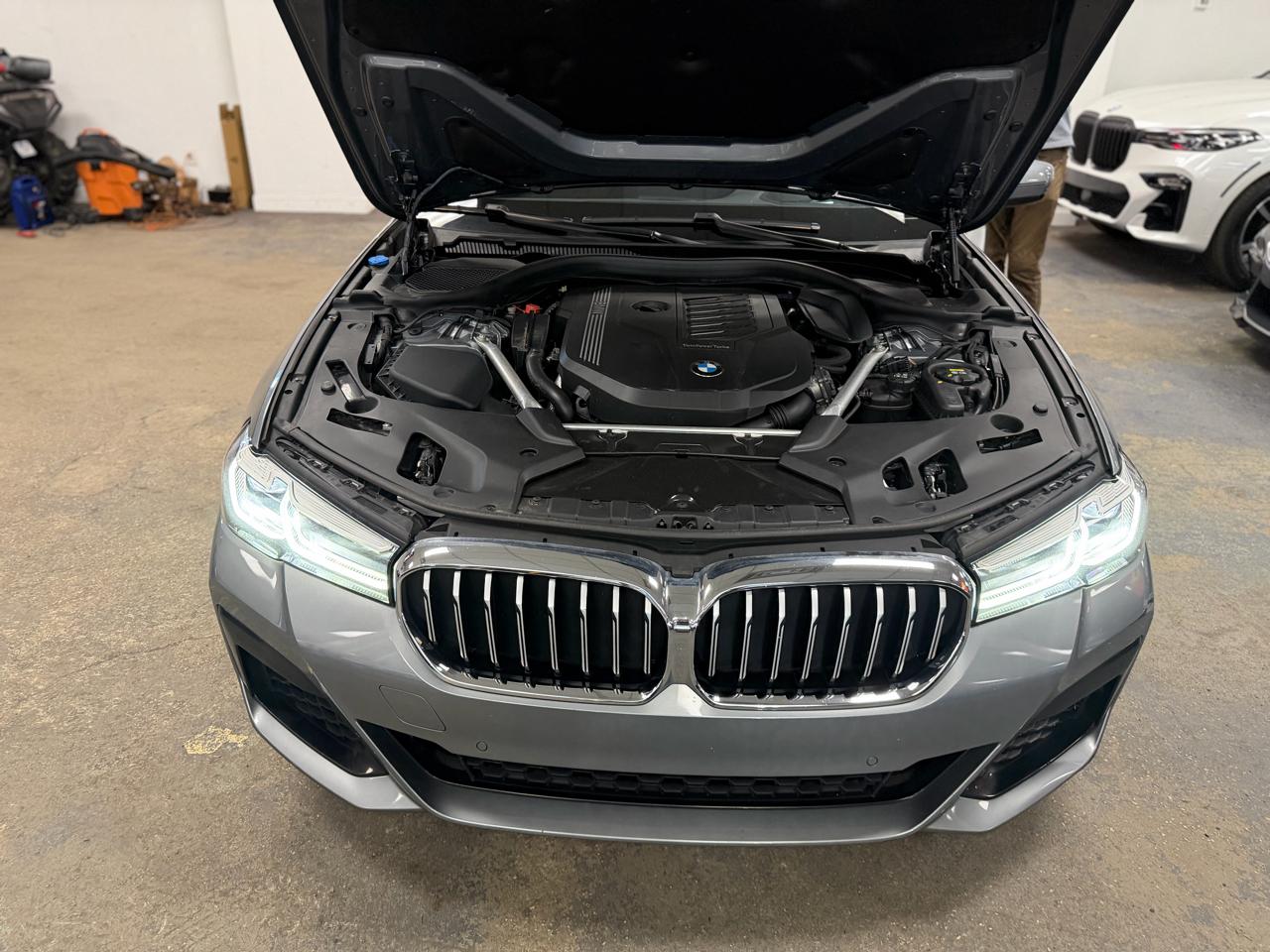BMW 5-Series 540i xDrive 2023